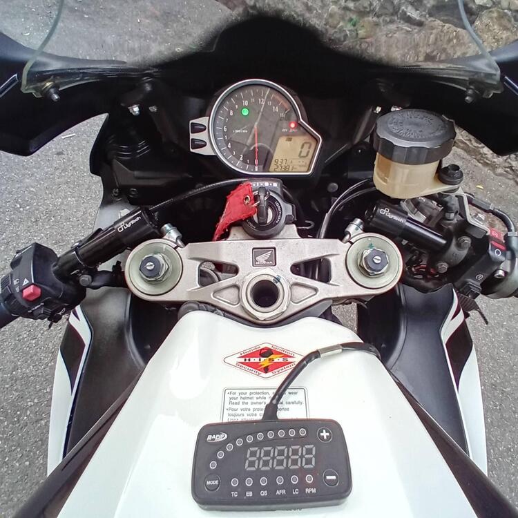 Honda CBR 1000 RR Fireblade (2008 - 11) (4)