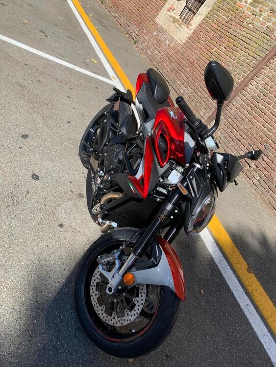 MV Agusta Brutale 800 RR (2021 - 24) (2)