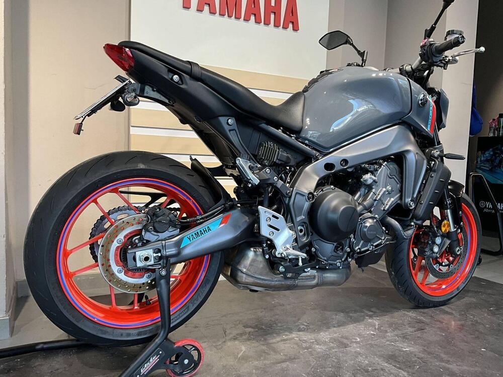 Yamaha MT-09 (2021 - 23) (3)