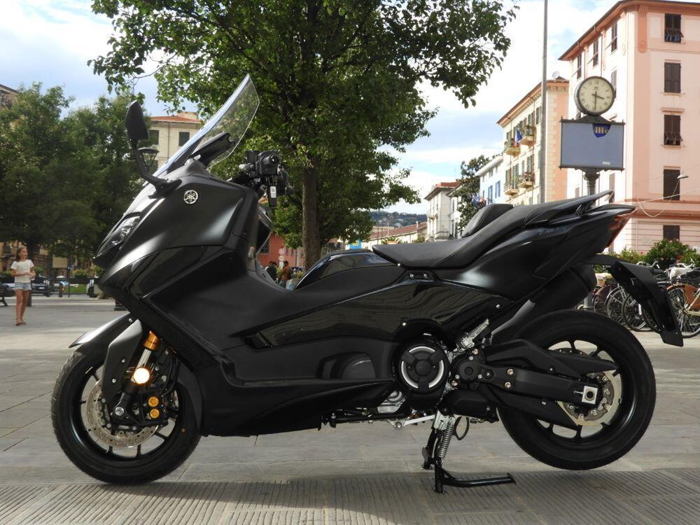 Yamaha T-Max 560 Tech Max (2022 - 24) (4)