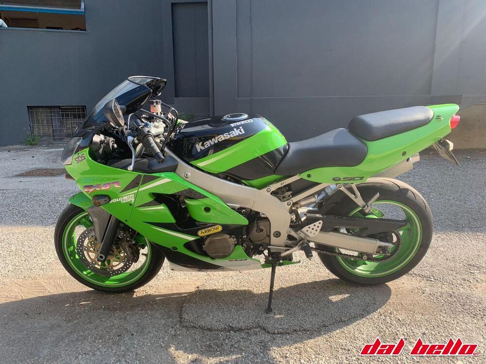 Kawasaki Ninja 600 ZX-6R (2000 - 02) (2)