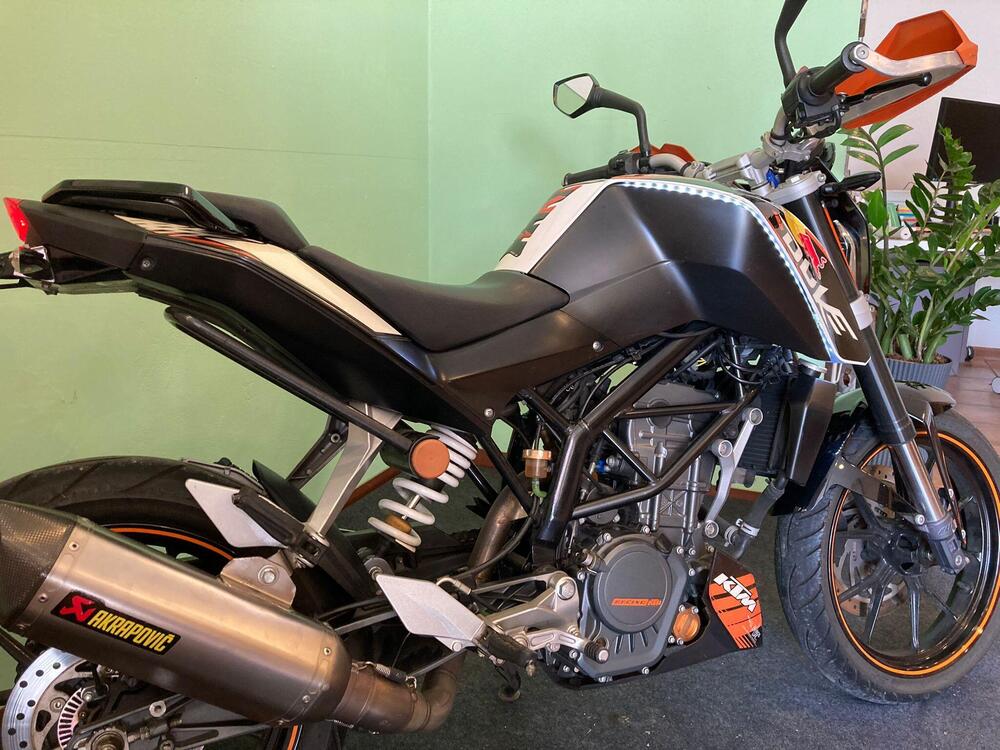 KTM 125 Duke (4)