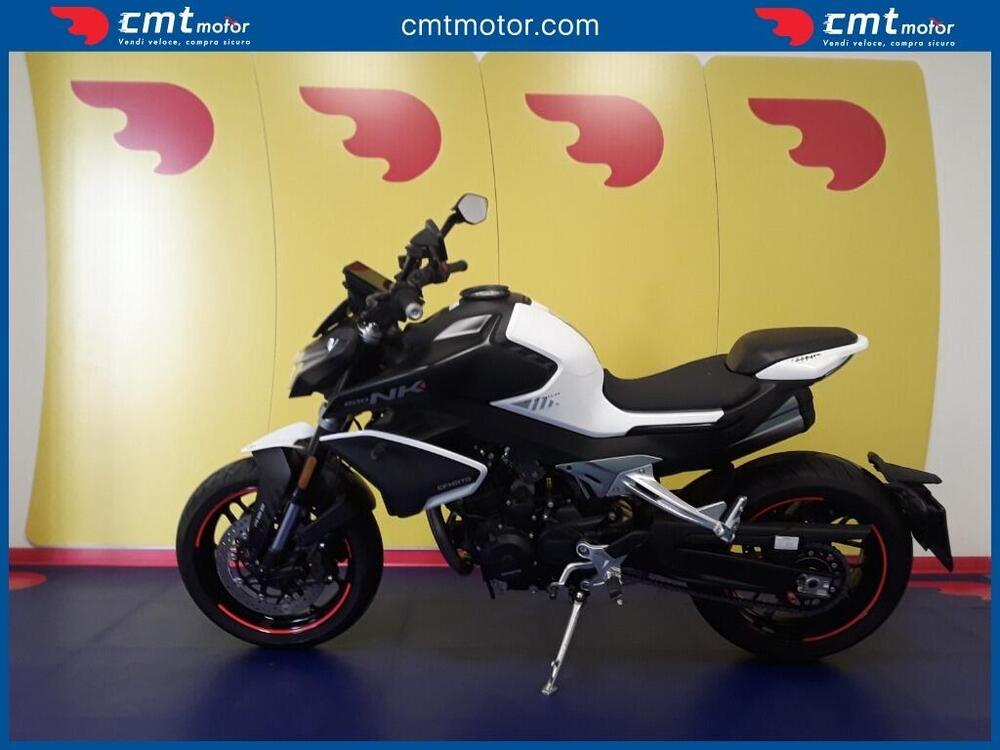 CFMOTO 800NK Advanced (2023 - 24) (3)