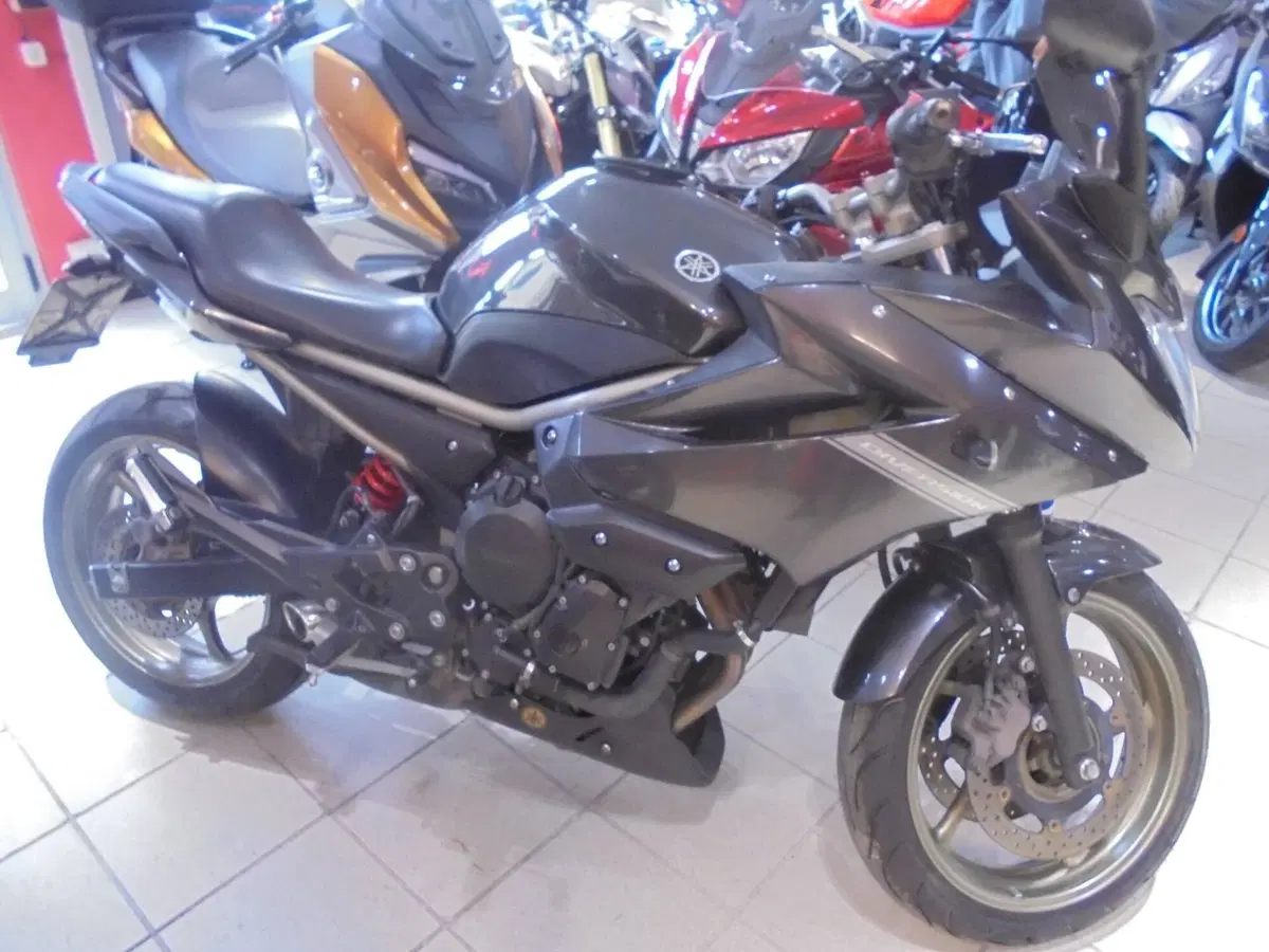 Yamaha XJ6 Diversion (2009 - 15) (2)