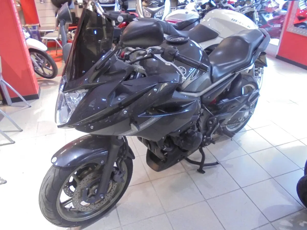 Yamaha XJ6 Diversion (2009 - 15)