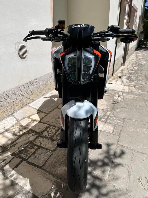 KTM 890 Duke R (2020) (5)