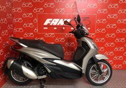 Piaggio Beverly 300 Hpe (2021) usata