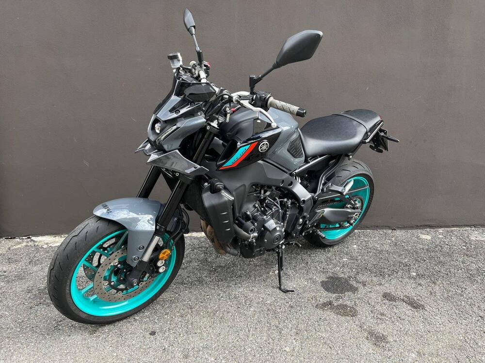 Yamaha MT-09 (2021 - 23) (4)