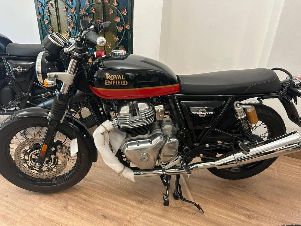 Royal Enfield Interceptor 650 (2021 - 24)