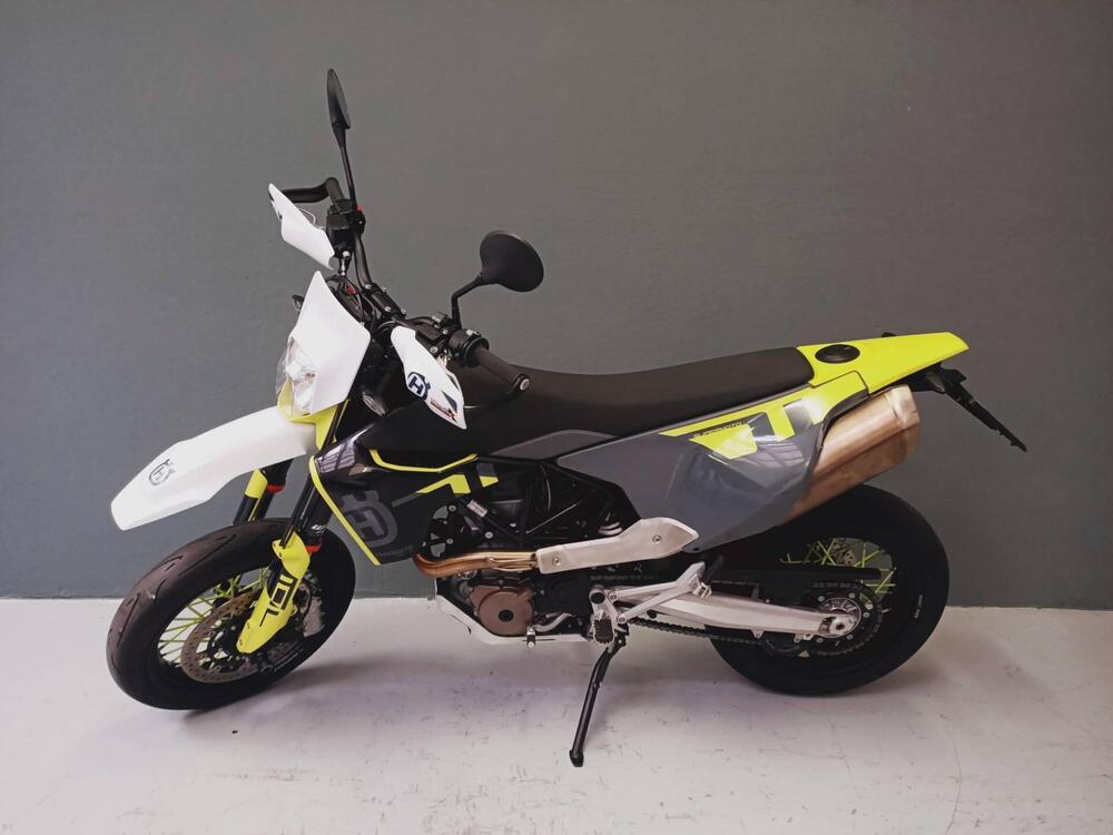 Husqvarna 701 Supermoto (2023 - 24) (3)