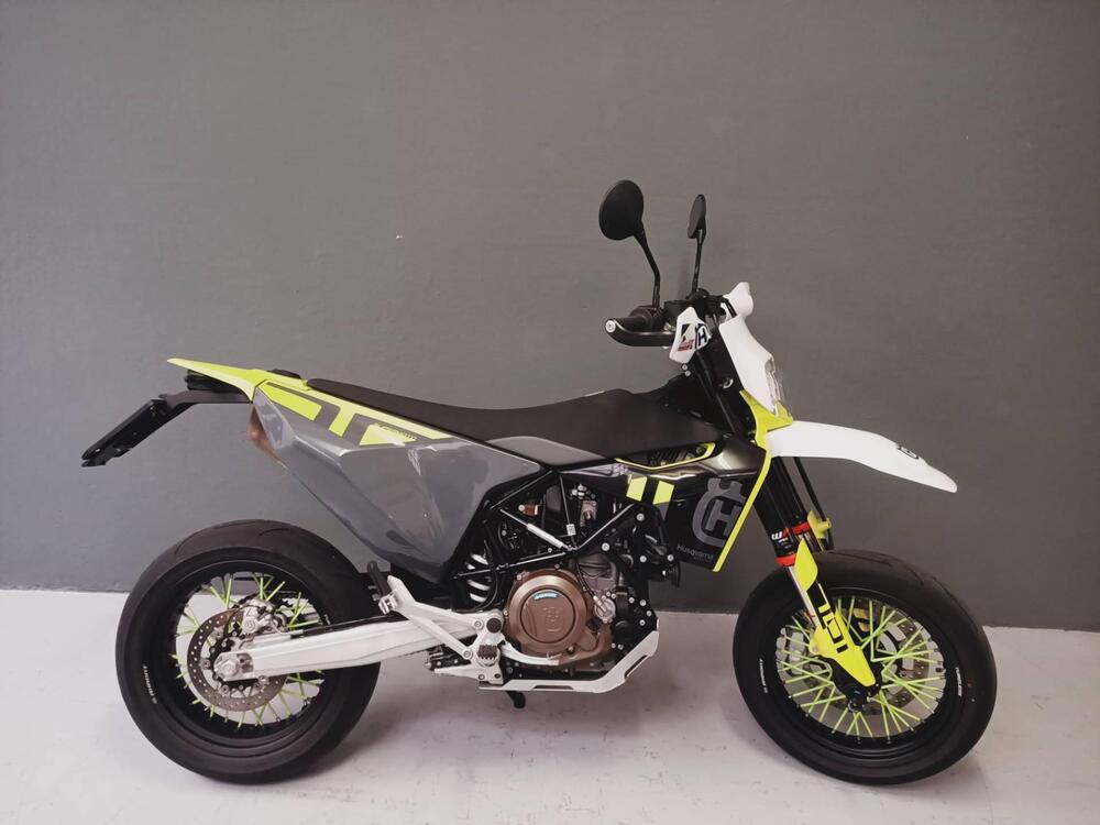 Husqvarna 701 Supermoto (2023 - 24)