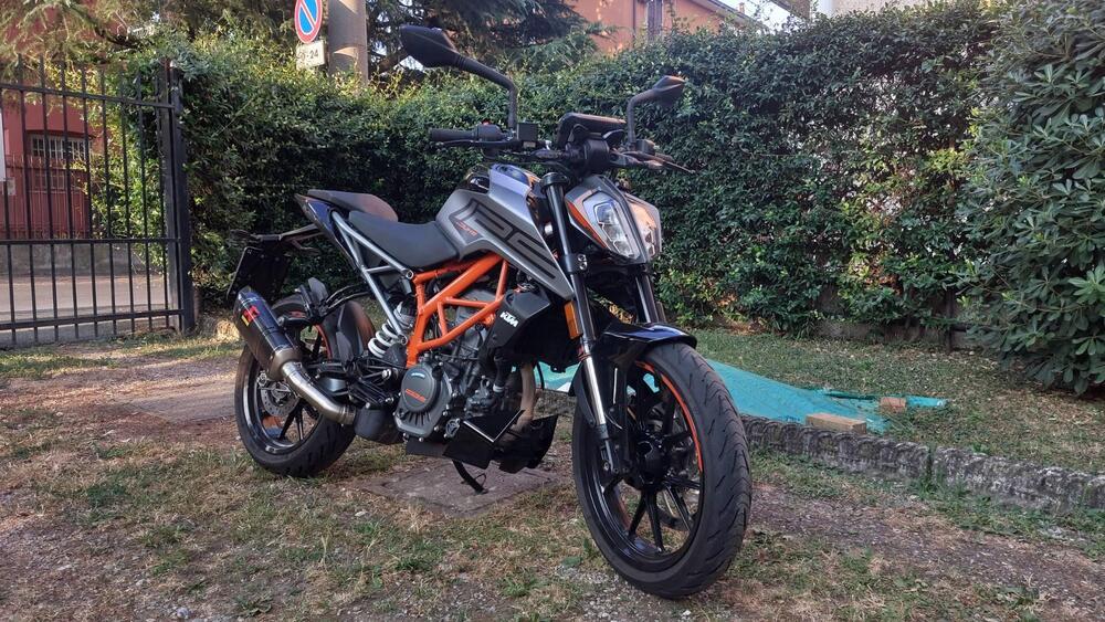 KTM 125 Duke (2021 - 23) (2)