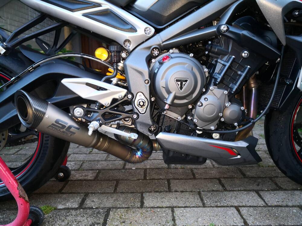 Triumph Street Triple RS (2020 - 22) (3)