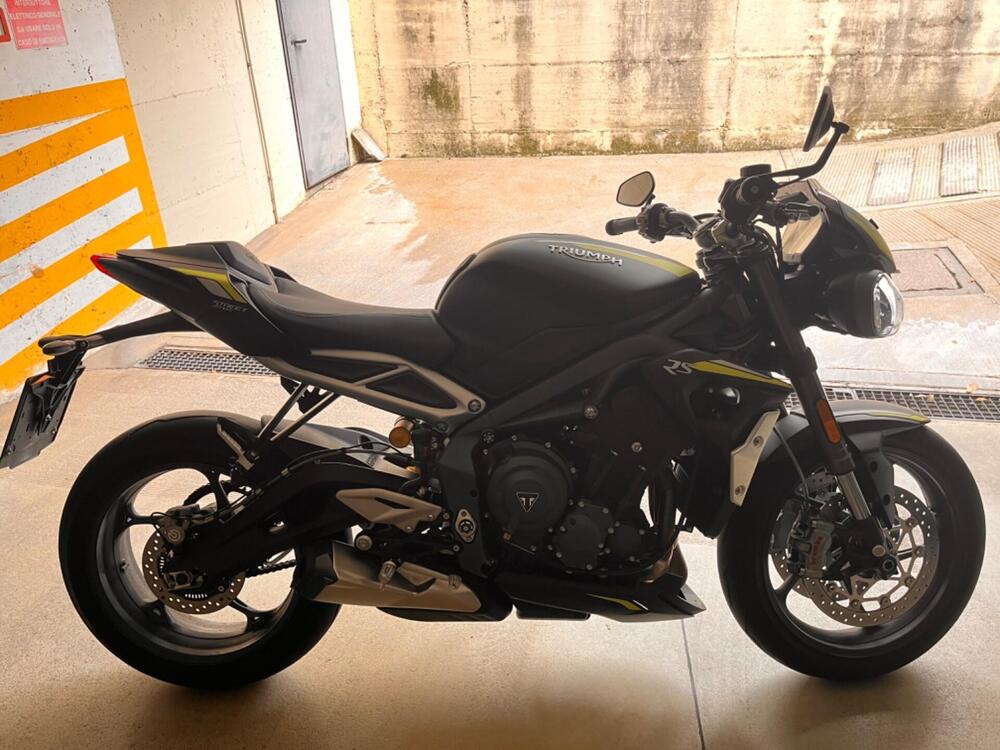 Triumph Street Triple RS (2020 - 22) (4)