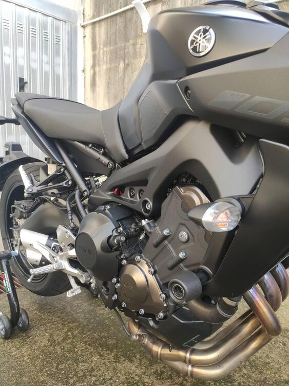 Yamaha MT-09 (2017 - 20) (3)