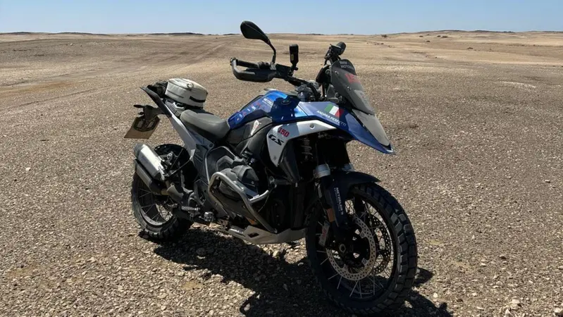 GS Trophy 2024. Quarto giorno di gara in Namibia: si fa tosta! Ecco com'&egrave; andata [GALLERY]