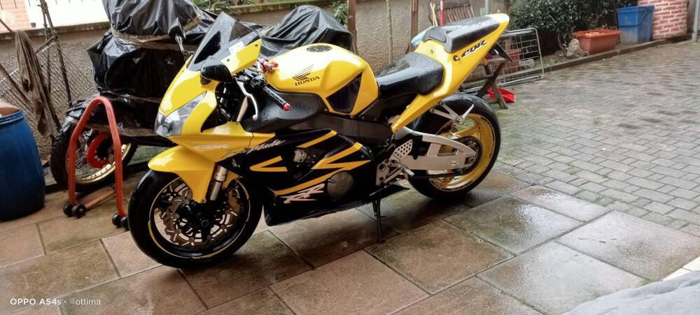 Honda CBR 900 RR Fireblade (2002 - 04) (2)