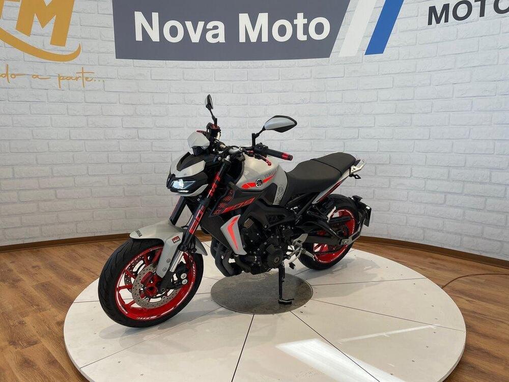 Yamaha MT-09 (2017 - 20) (4)