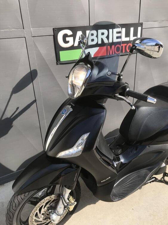 Piaggio Beverly 350 Police ABS-ASR (2018 - 20) (2)