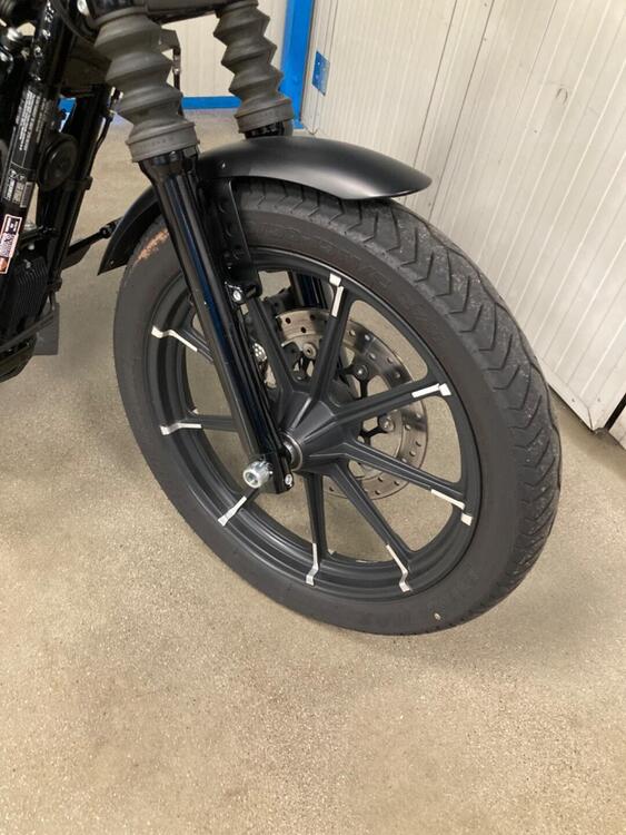 Harley-Davidson 883 Iron (2014 - 16) - XL 883N (2)