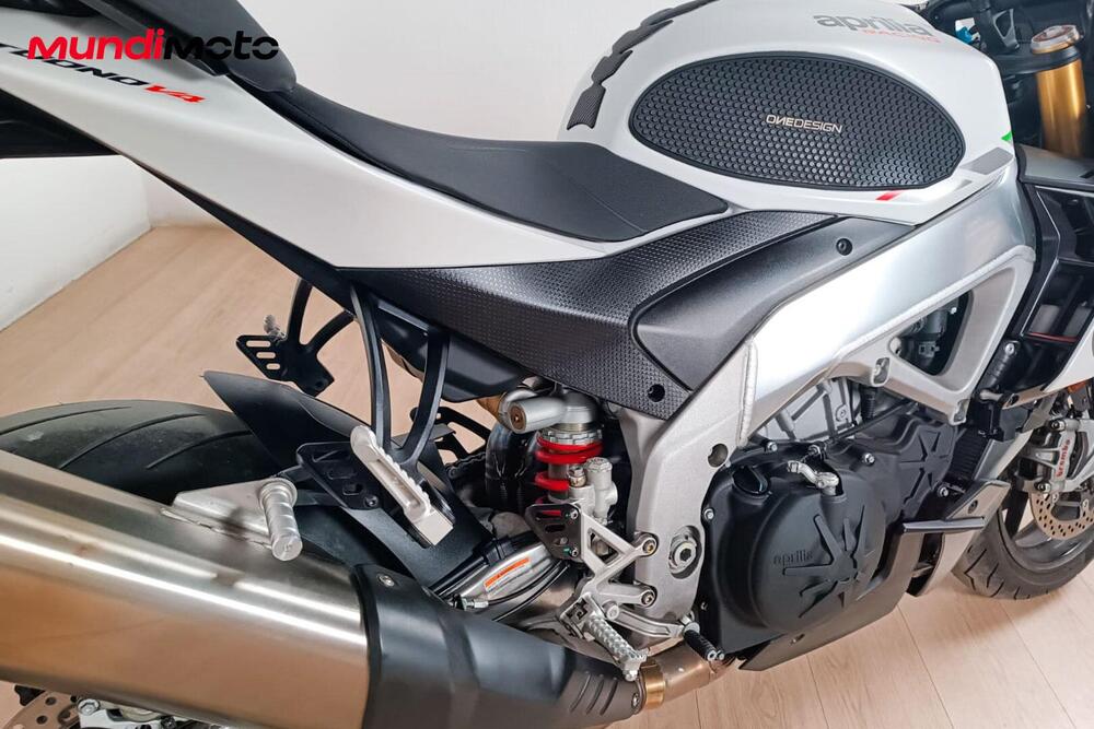 Aprilia Tuono 1100 V4 (2021 - 24) (4)