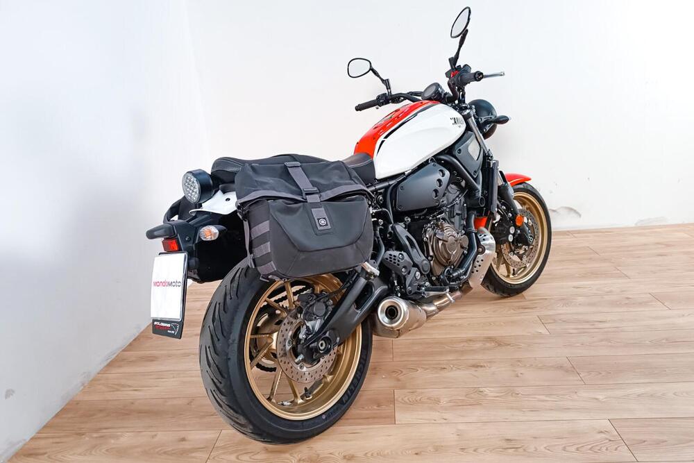 Yamaha XSR 700 (2021) (3)