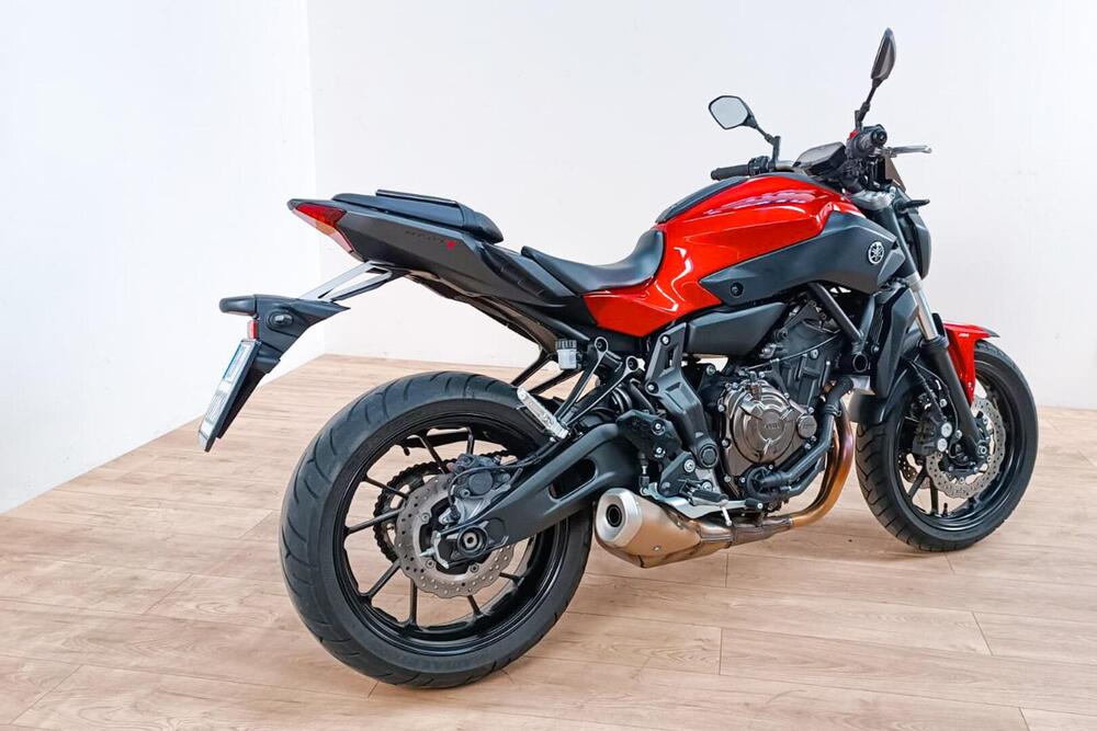 Yamaha MT-07 (2014 - 16) (3)