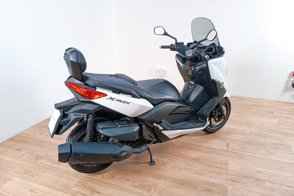 Yamaha X-Max 400 Tech Max (2020) (3)