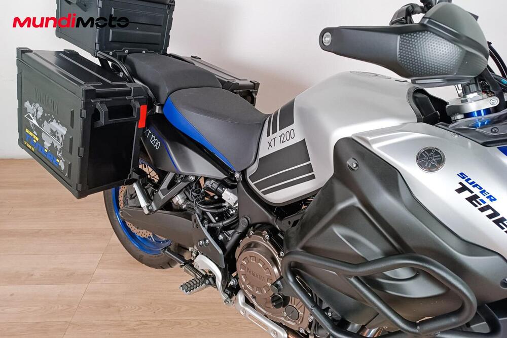 Yamaha XT1200Z Super Ténéré First Edition (2010 - 11) (5)