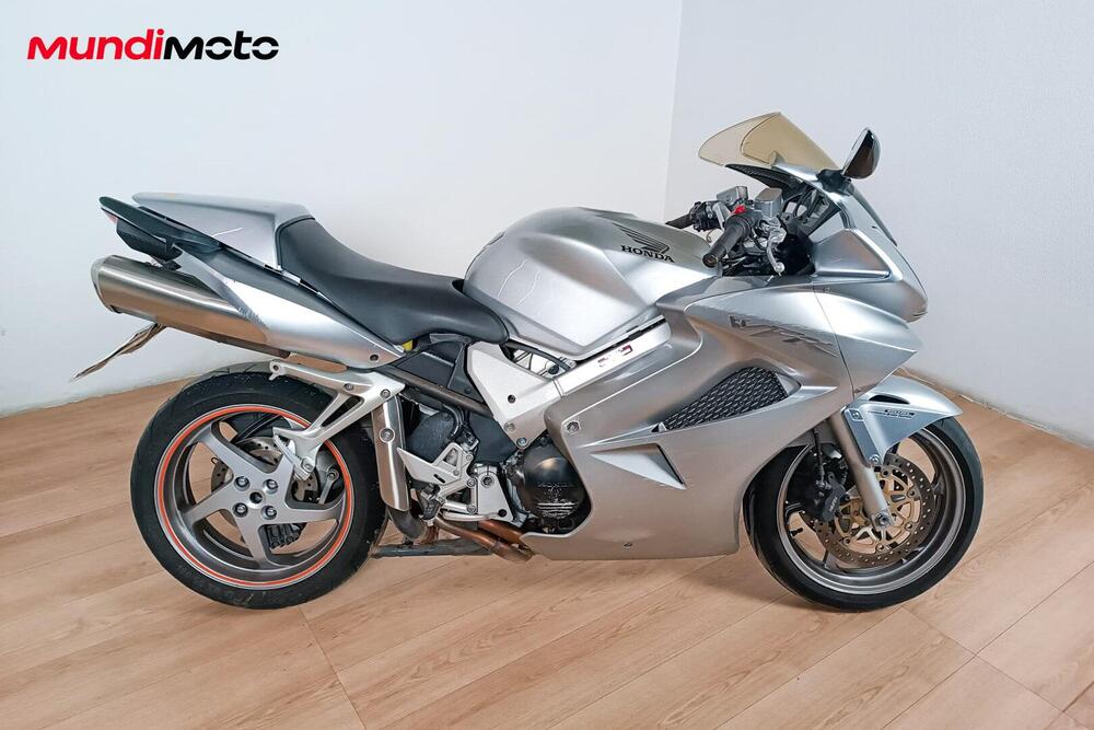 Honda VFR 800 (1998 - 01)