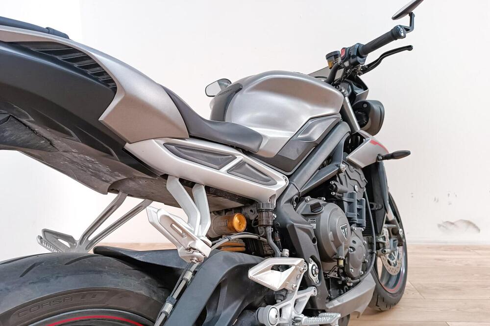 Triumph Street Triple 765 RS (2023 - 24) (4)