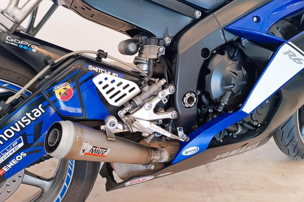 Yamaha YZF R6 (1999 - 00) (4)