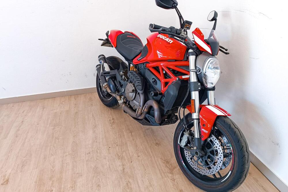 Ducati Monster 821 Stripe ABS (2015 - 17) (2)