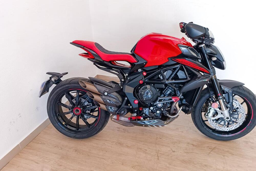 MV Agusta Dragster 800 Rosso (2021 - 23)