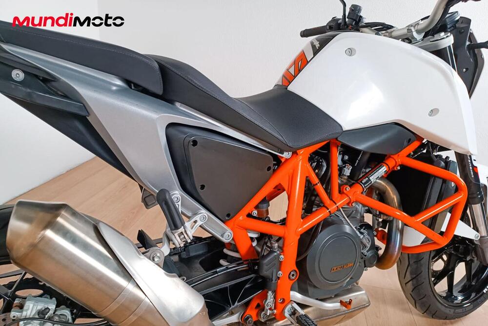 KTM 690 Duke (2012 - 16) (4)