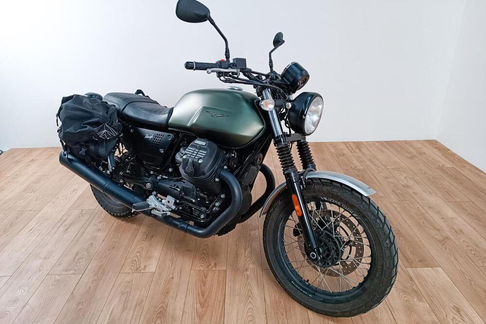 Moto Guzzi V7 III Rough (2018 - 20) (2)