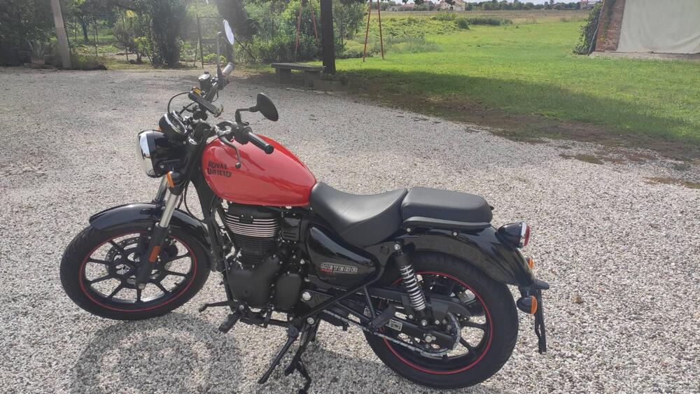 Royal Enfield Meteor 350 Fireball (2021 - 24) (2)