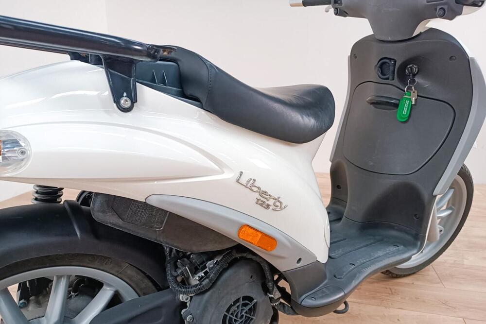 Piaggio Liberty 125 Delivery Cbs (2019 - 20) (4)