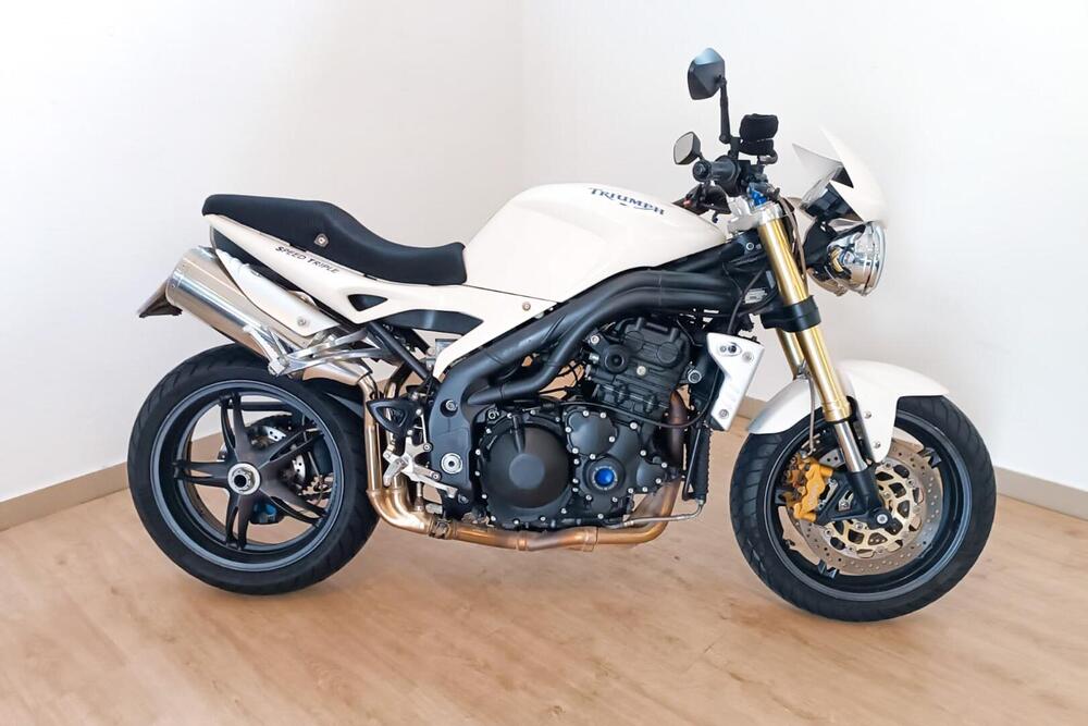 Triumph Speed Triple 1050 (2005 - 11)