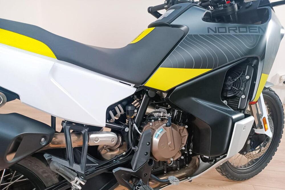 Husqvarna Norden 901 (2022 - 24) (4)