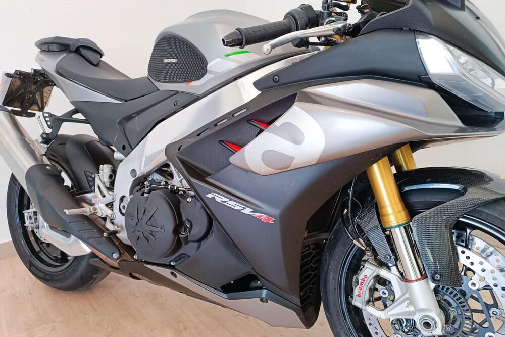 Aprilia RSV4 1100 (2021 - 24) (4)