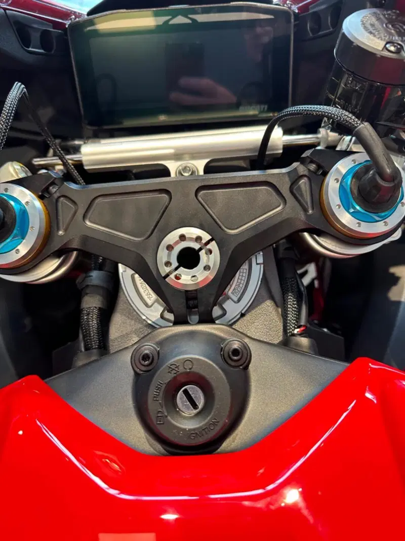 Ducati Panigale V4 S (2025 - 26) (4)