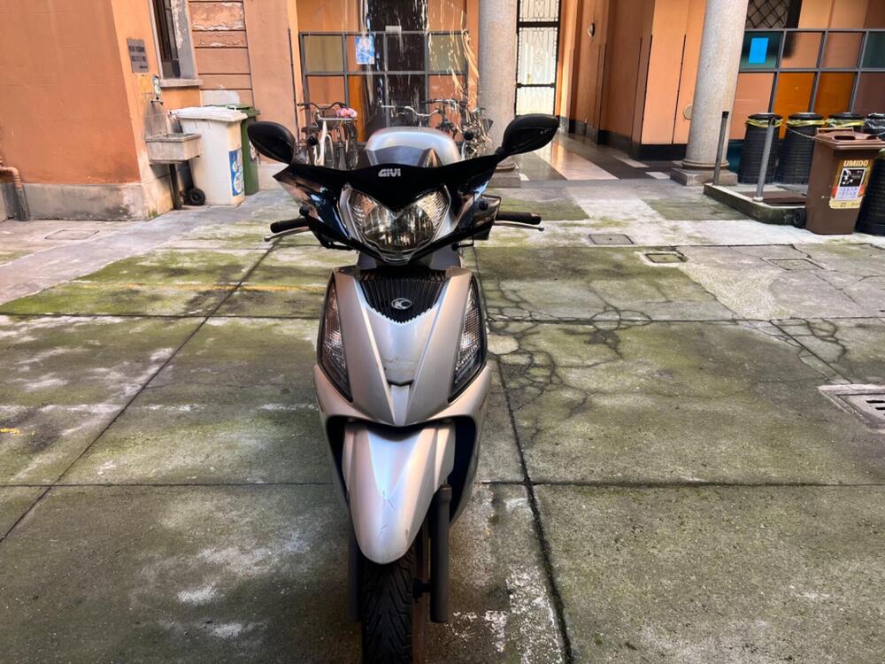 Kymco People 300i GT (2010 - 17) (3)