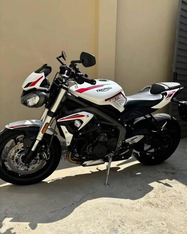 Triumph Street Triple S (2020 - 23) (2)