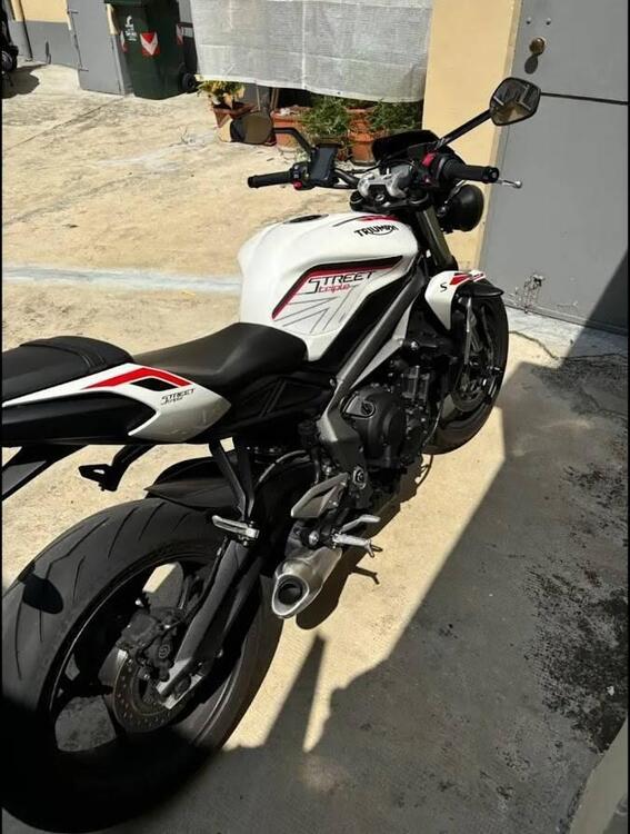 Triumph Street Triple S (2020 - 23) (5)