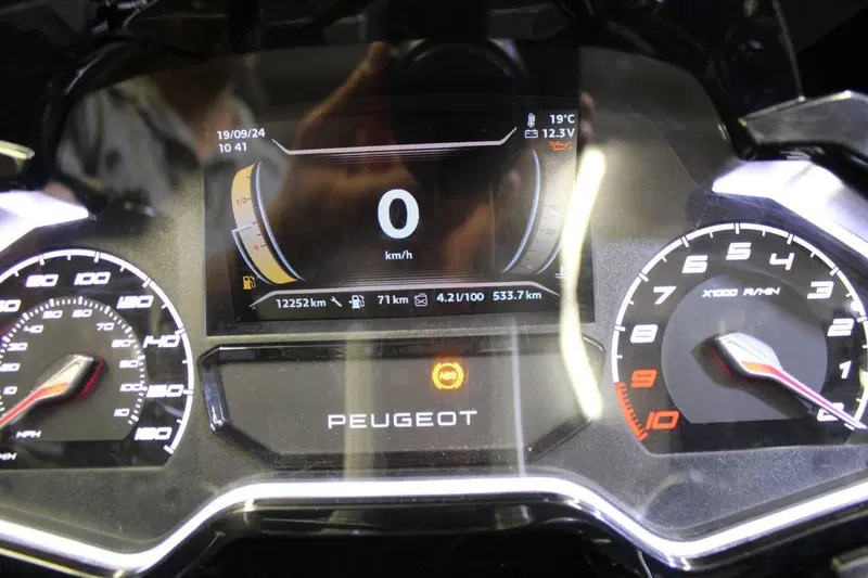 Peugeot XP400 GT (2023 - 24) (3)