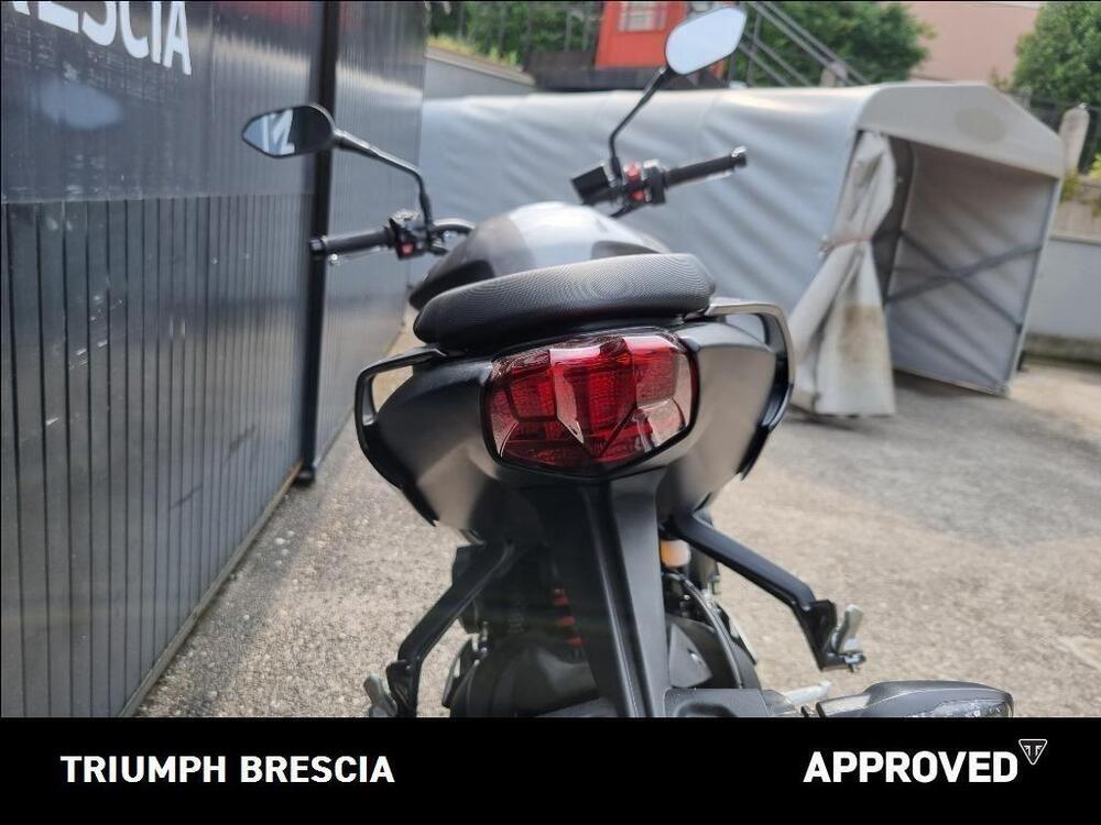 Triumph Street Triple R (2020 - 23) (5)