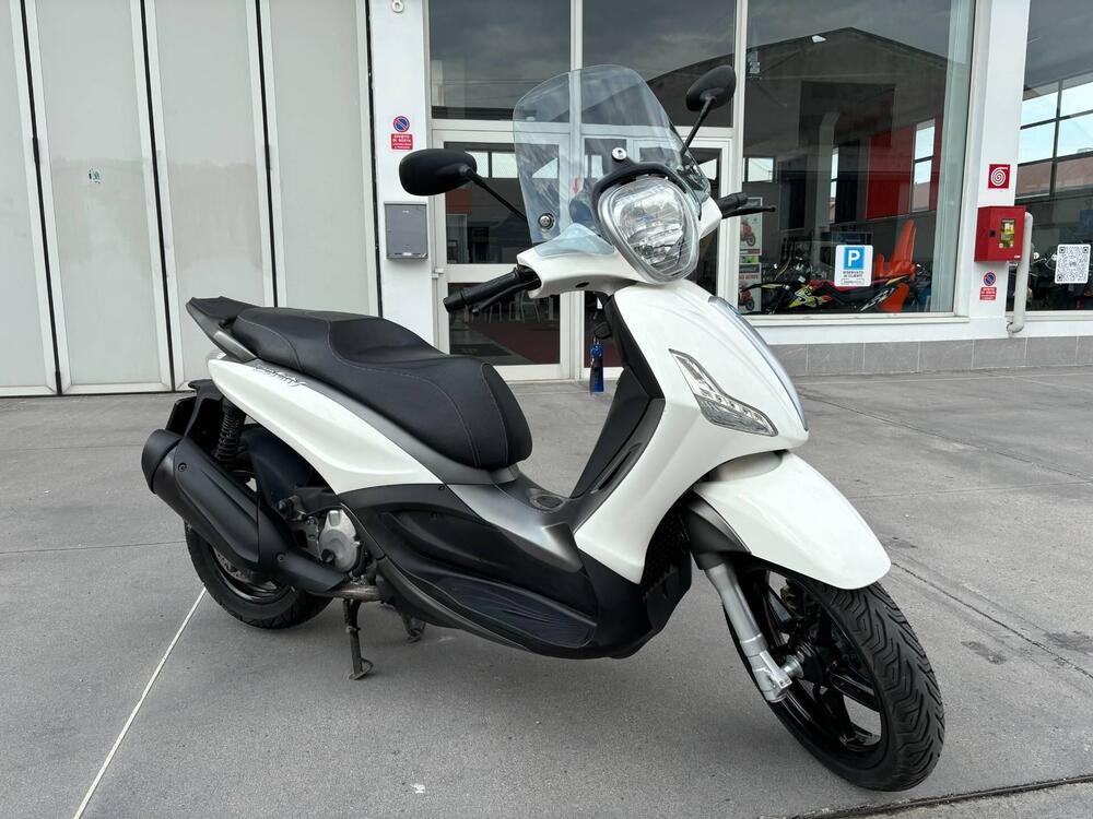 Piaggio Beverly 350 SportTouring ie ABS (2011 - 17)