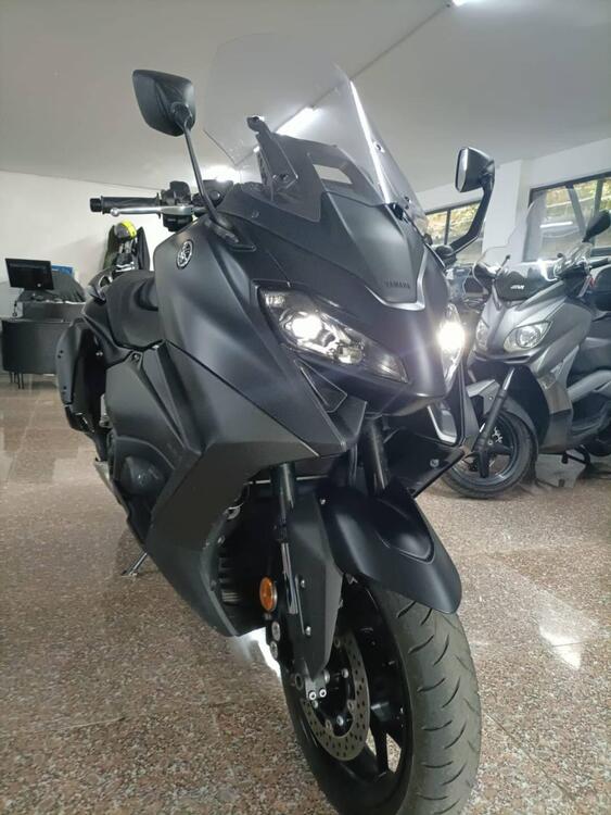 Yamaha T-Max 560 (2022 - 24)