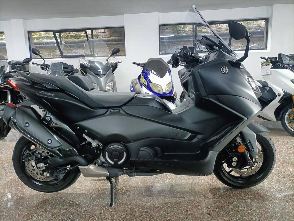 Yamaha T-Max 560 (2022 - 24) (3)